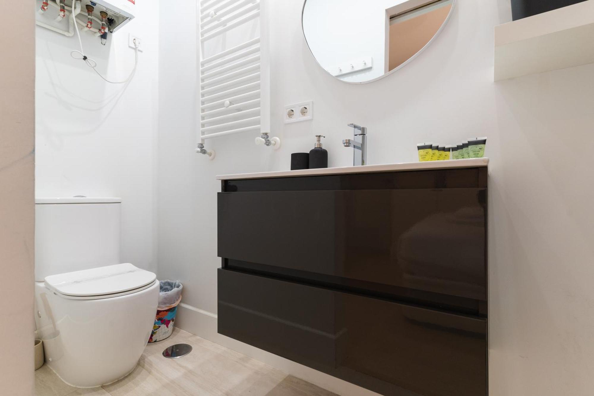 شقة Cozy And Central-1Bd 1Bth- Cortes مدريد المظهر الخارجي الصورة